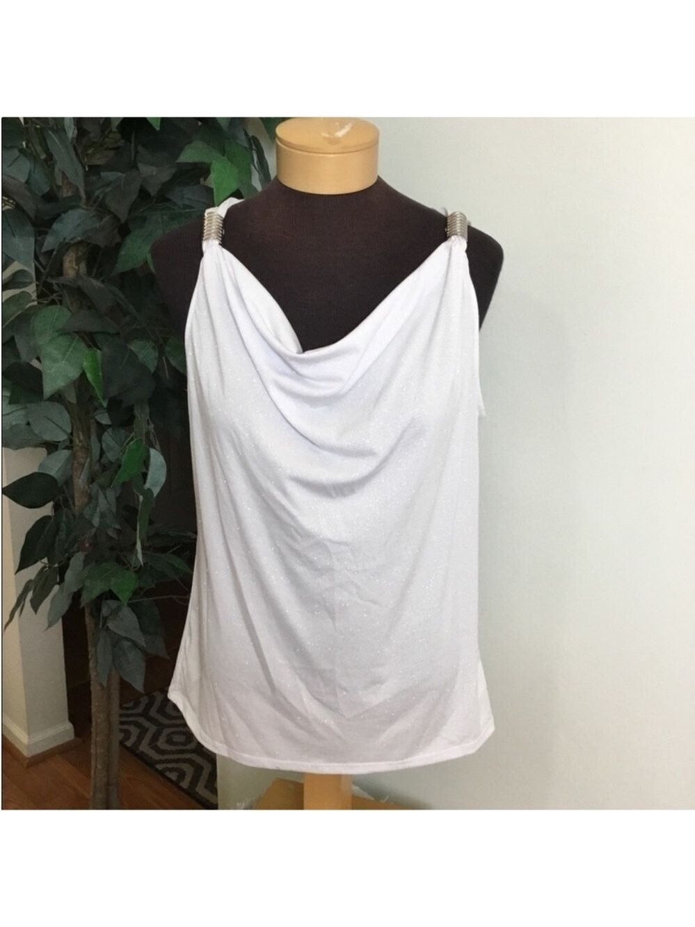 Ellen Tracy cowl neck rank top Woman’s Large white with silver sparkle